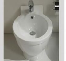 Bidet w/fixing kit Nau